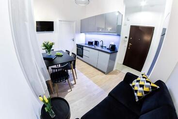 Nook Nook Apartments Katarzyny 2