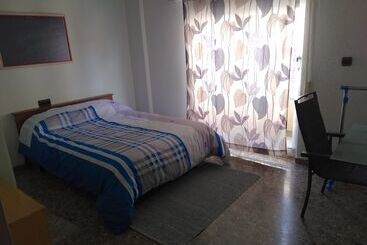 پانسیون Habitaciones Petrer