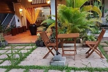 پانسیون Nika's House