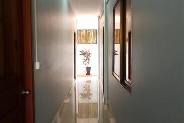 پانسیون Nika's House