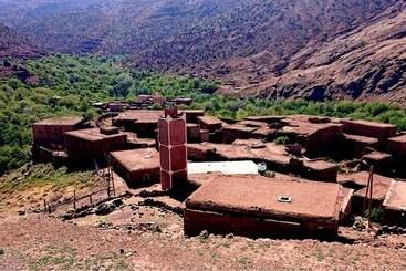 پانسیون Tighza Village