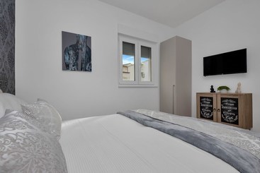 Emilia Lofts