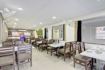 هتل Treebo Lalaji S Executive