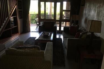 Legend Safaris   Kruger Park Lodge