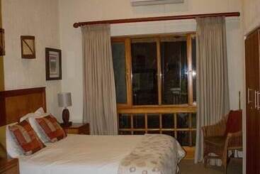Legend Safaris   Kruger Park Lodge