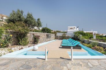 Mykonian Breeze