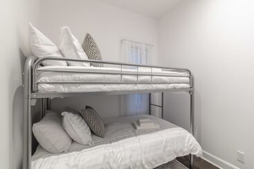 Parc Avenue Residence Mile End