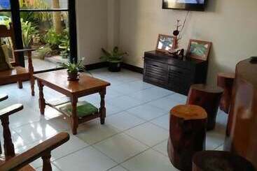 بنسيون Ddd Habitat Dormitory   Tacloban