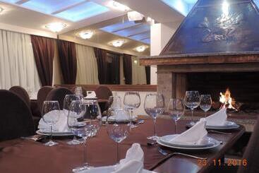 پانسیون Holiday Resort Zlatni Dol Mostar