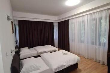 پانسیون Holiday Resort Zlatni Dol Mostar