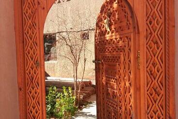 پانسیون Kasbah Les Nomades