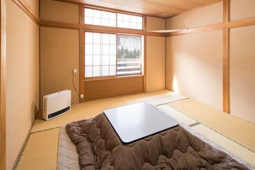 پانسیون Uenohara Lodge Yamanoie