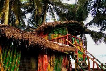 پانسیون Natural Bamboo Village