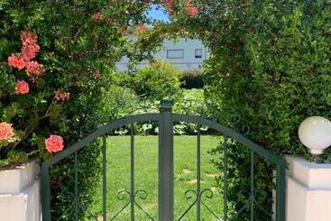 پانسیون Quinta Ribeira Do Labrador   Lisbon West Wine Route