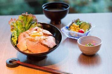ریوکان Aizu Higashiyama Onsen Tsuki No Akari