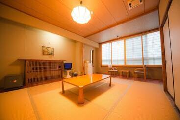 ریوکان Aizu Higashiyama Onsen Tsuki No Akari