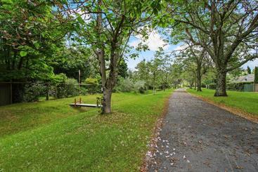 Rail Trail Cottage Bright