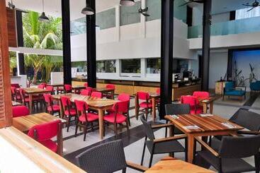 Ranthari Hotel And Spa Ukulhas Maldives
