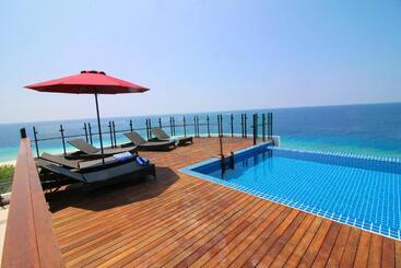Ranthari Hotel And Spa Ukulhas Maldives
