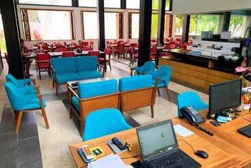 Ranthari Hotel And Spa Ukulhas Maldives