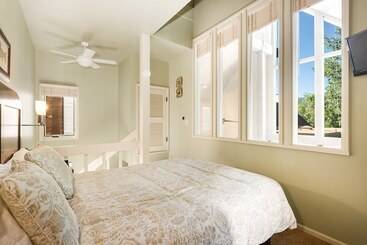 Fifth Avenue Condominiums By Frias