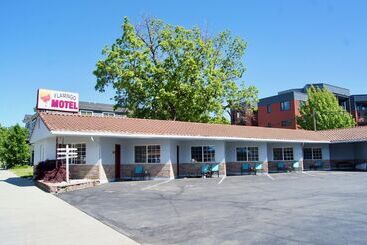 Flamingo Motel
