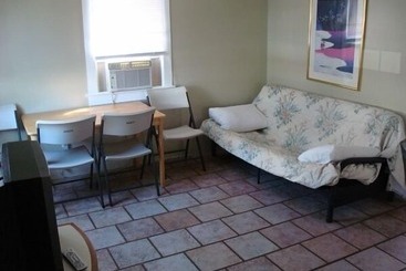 Four Winds Motel