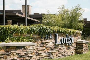 Grand Geneva Resort And Spa