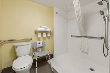 هتل Best Western Louisville East Inn & Suites