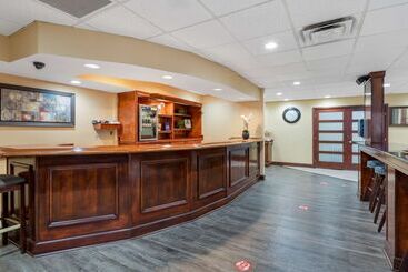 هتل Best Western Louisville East Inn & Suites