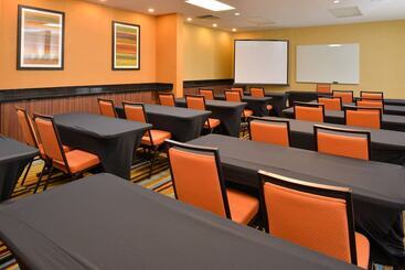 هتل Fairfield Inn Orlando Airport