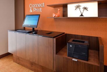 هتل Fairfield Inn Orlando Airport
