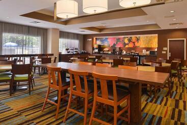 هتل Fairfield Inn Orlando Airport