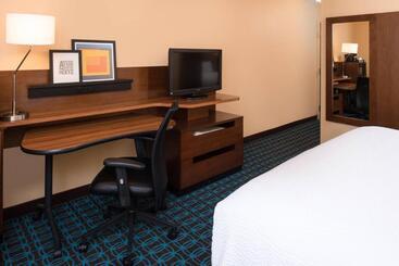 هتل Fairfield Inn Orlando Airport