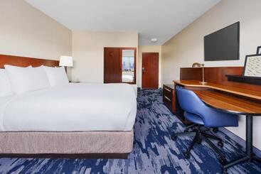 هتل Fairfield Inn Philadelphia Airport