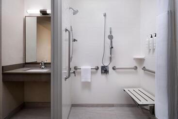 هتل Fairfield Inn And Suites Austin South