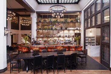 هتل Figueroa, Unbound Collection By Hyatt
