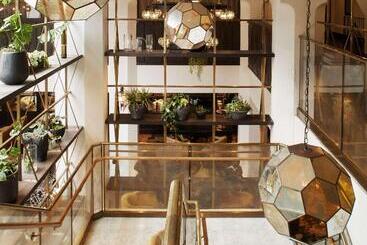 هتل Figueroa, Unbound Collection By Hyatt
