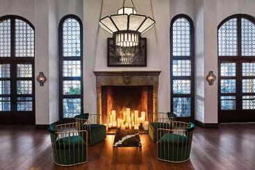 هتل Figueroa, Unbound Collection By Hyatt