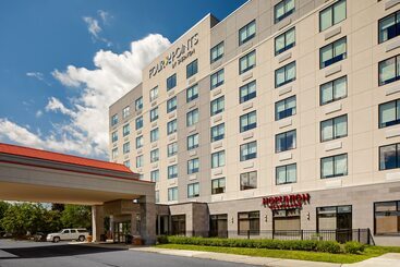 Radisson Hotel Detroit Metro Airport