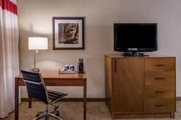 هتل Four Points By Sheraton Juneau