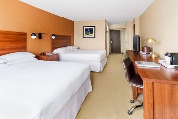 هتل Four Points By Sheraton Los Angeles International Airport