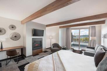 هتل Friday Harbor House