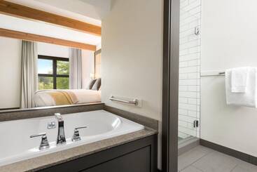 هتل Friday Harbor House