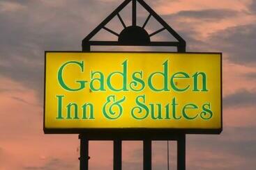 هتل Gadsden Inn And Suites