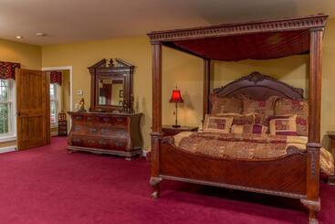 هتل Goldmoor Inn & Resort
