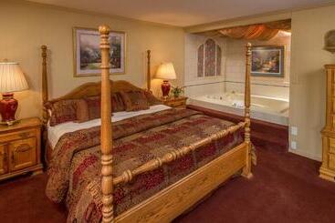 هتل Goldmoor Inn & Resort