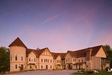 هتل Goldmoor Inn & Resort