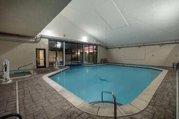 هتل La Quinta Inn & Suites By Wyndham Fort Collins, Colorado