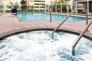 هتل Wyndham Anaheim